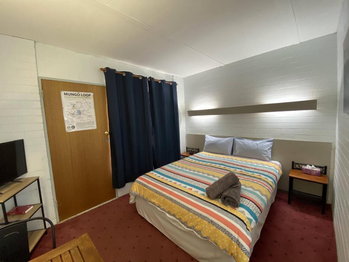 Capri Motel Balranald Esterno foto