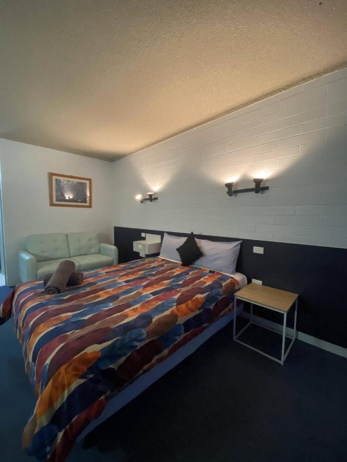Capri Motel Balranald Esterno foto
