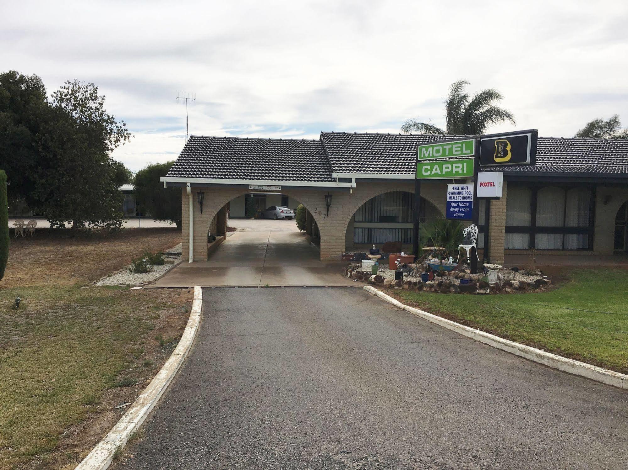 Capri Motel Balranald Esterno foto